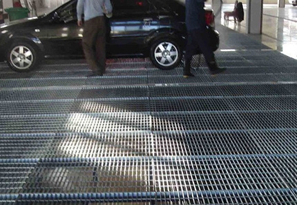 停車(chē)場(chǎng)鋼格柵